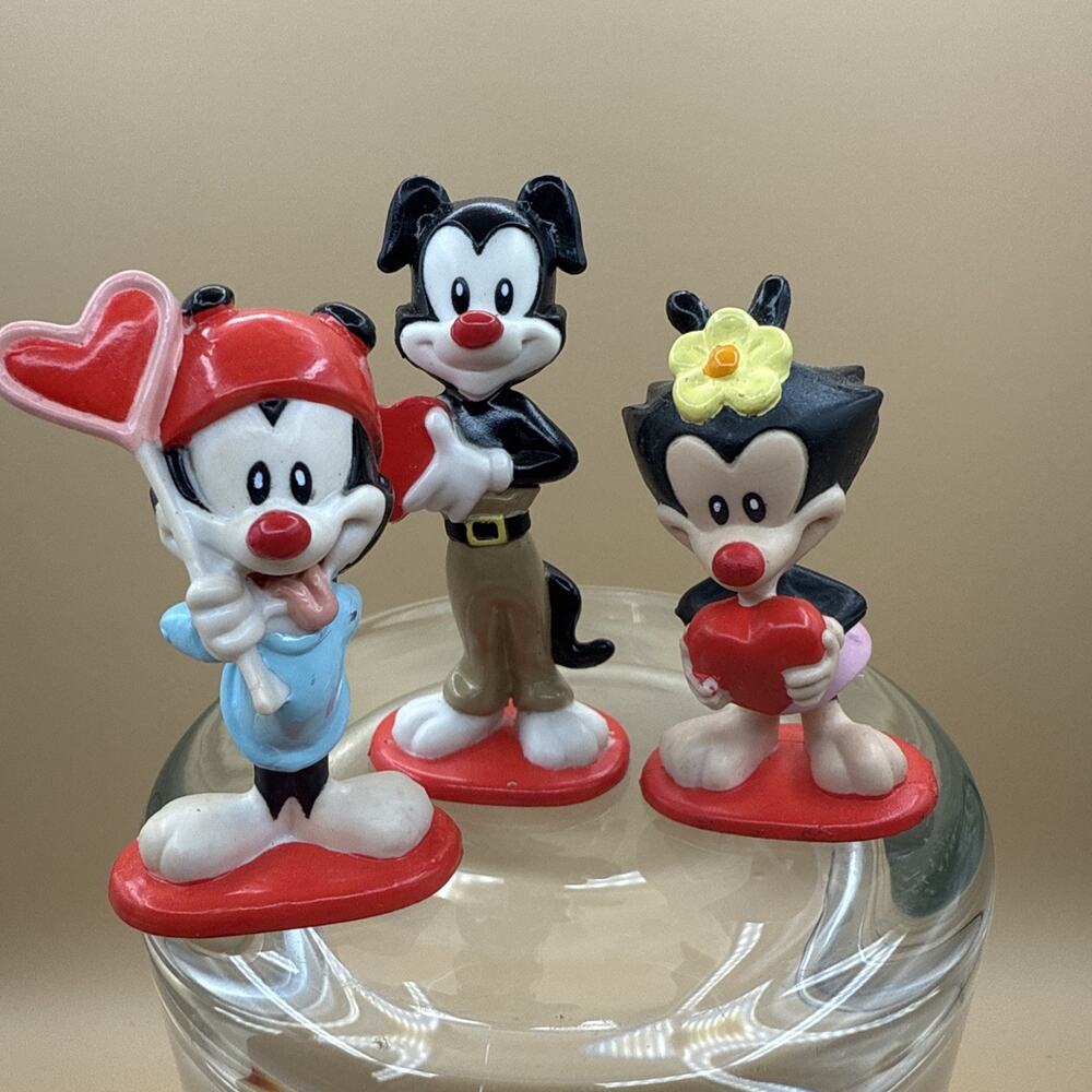 Vintage 1997 Animaniacs PVC Figurines Set Of 3 Valentine's Day Yakko, Wakko, Dot